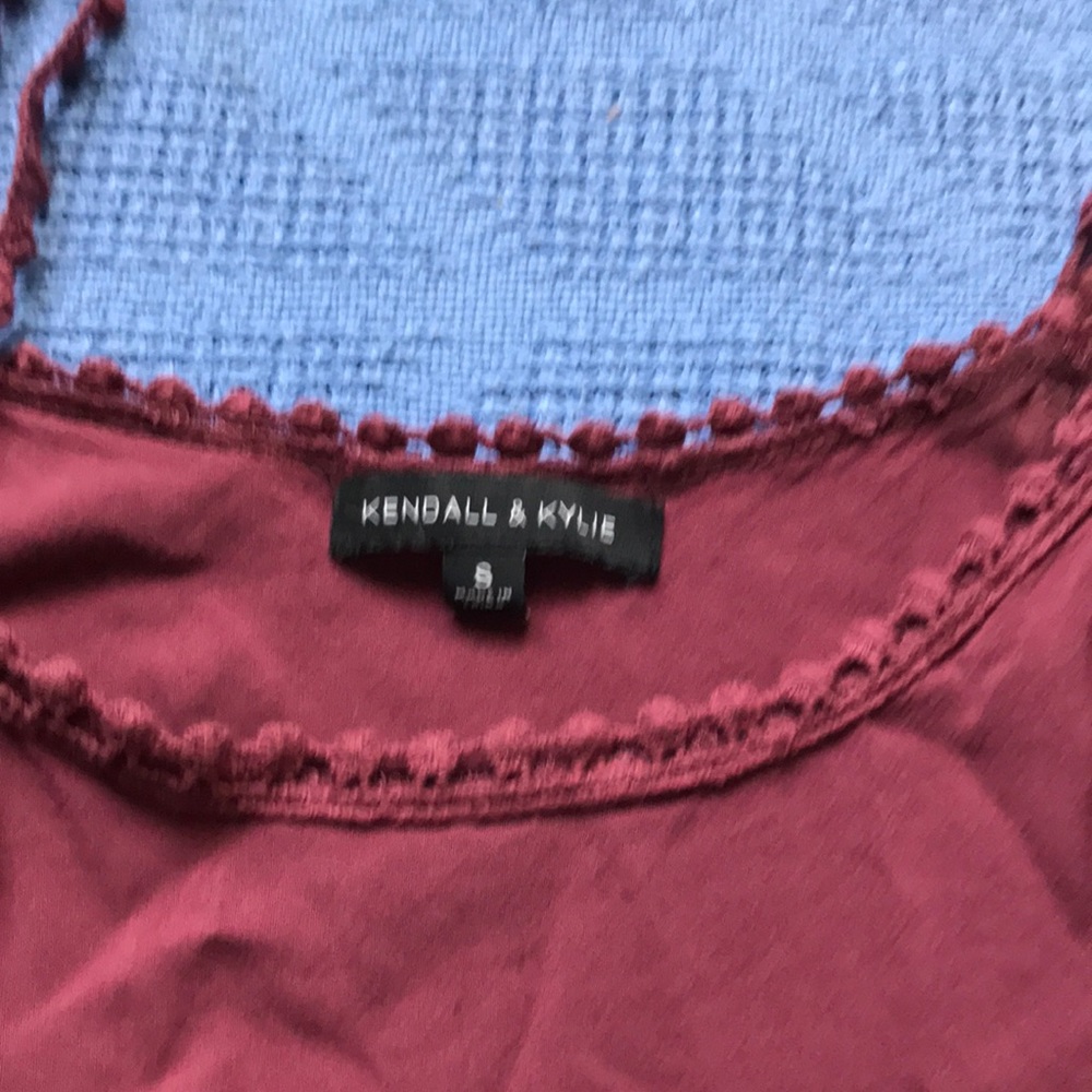 Kendall and Kylie tank top - Picture 2 of 3